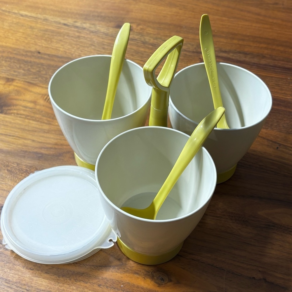 Tupperware vintage harvest gold condiment caddy with lids and spoons - Picture 12 of 12